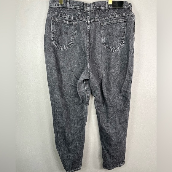 Lee black wash vintage high rise mom jeans - Picture 2 of 3